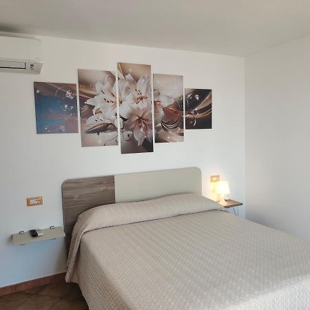 B&B Oliva Scala Luaran gambar