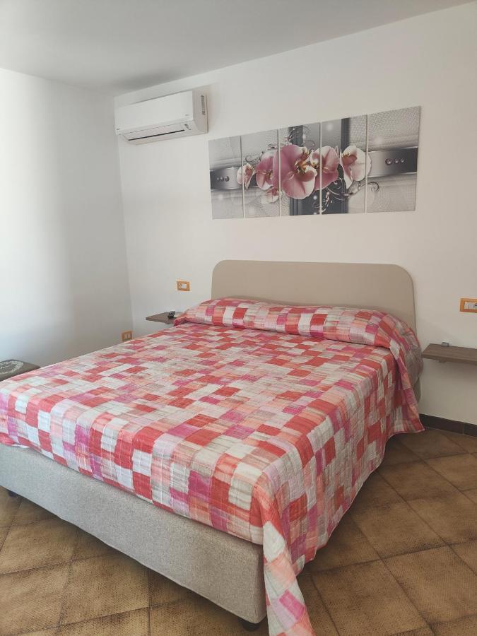 B&B Oliva Scala Luaran gambar