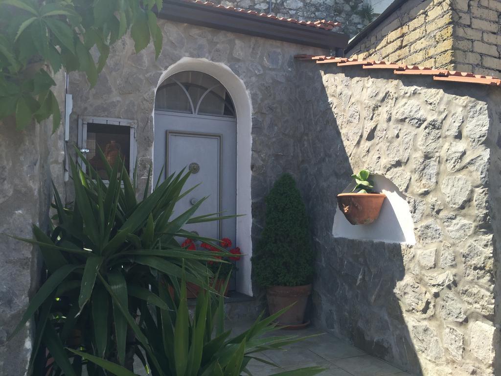 B&B Oliva Scala Luaran gambar