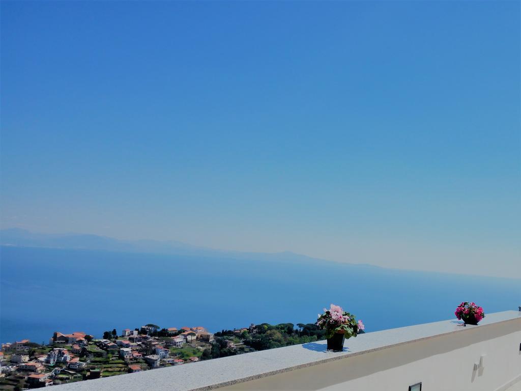 B&B Oliva Scala Luaran gambar