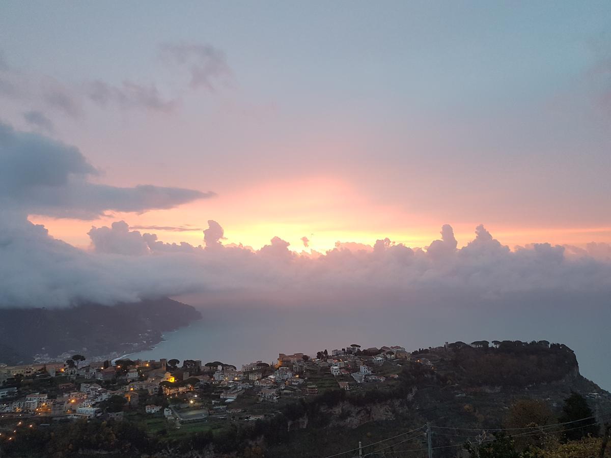B&B Oliva Scala Luaran gambar