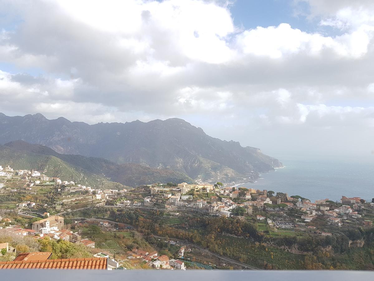 B&B Oliva Scala Luaran gambar