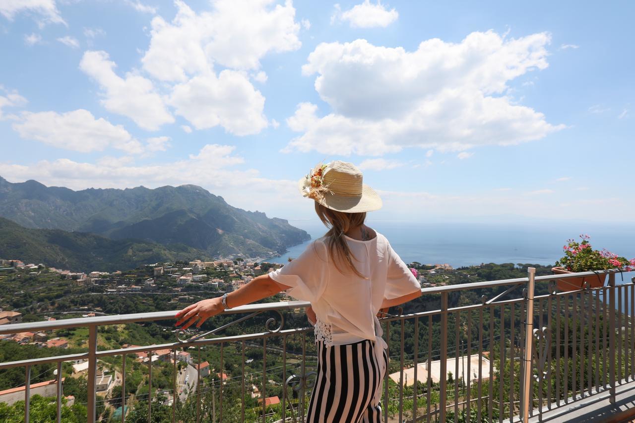 B&B Oliva Scala Luaran gambar